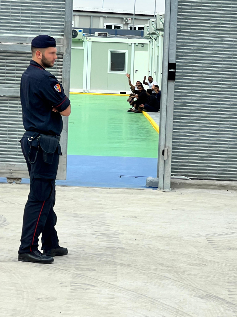 I migranti deportati nel centro di Gjader